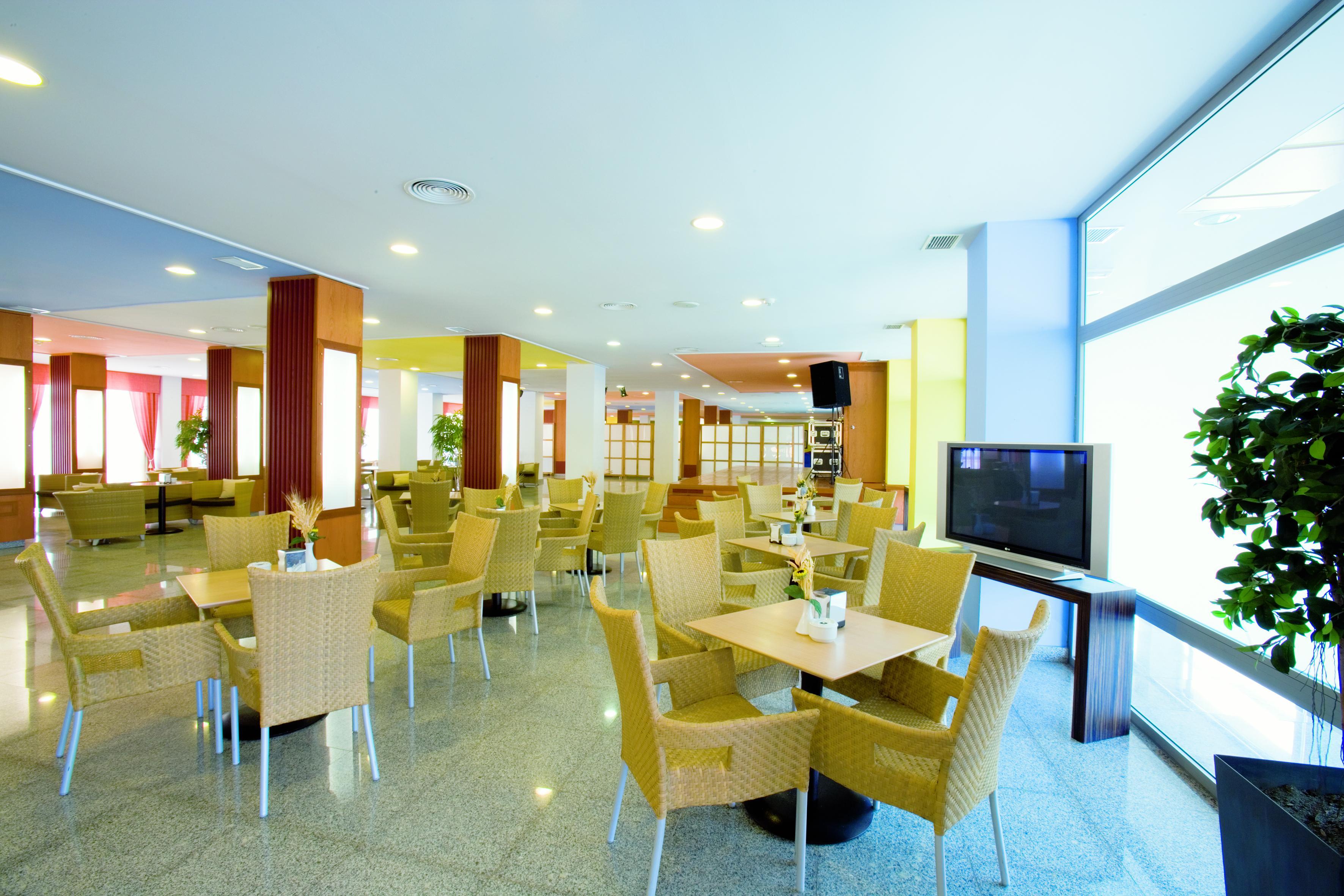 Fenix Family By Alegria Hotel Roquetas de Mar Exterior photo