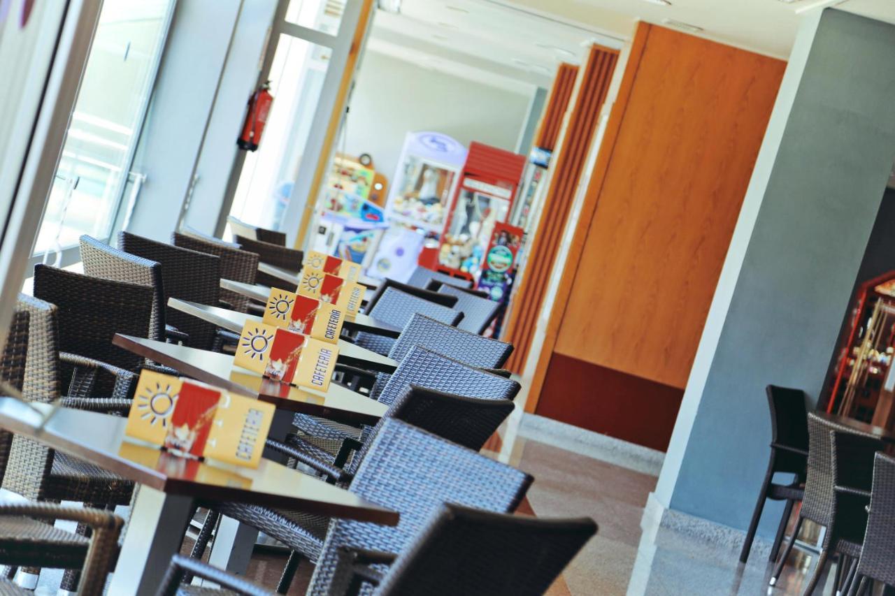 Fenix Family By Alegria Hotel Roquetas de Mar Exterior photo