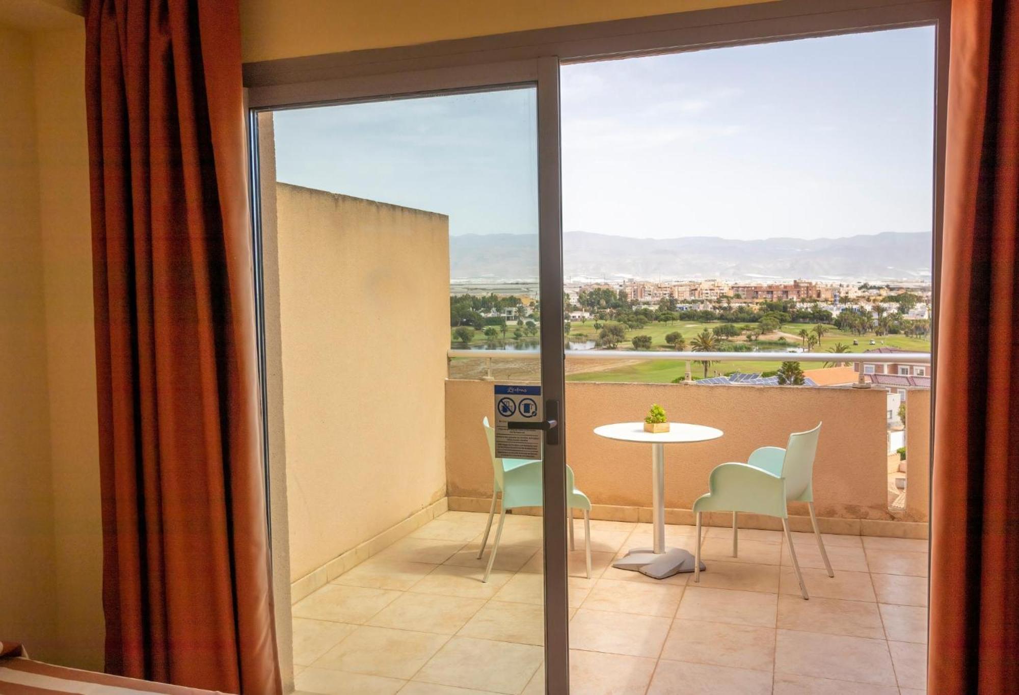Fenix Family By Alegria Hotel Roquetas de Mar Exterior photo