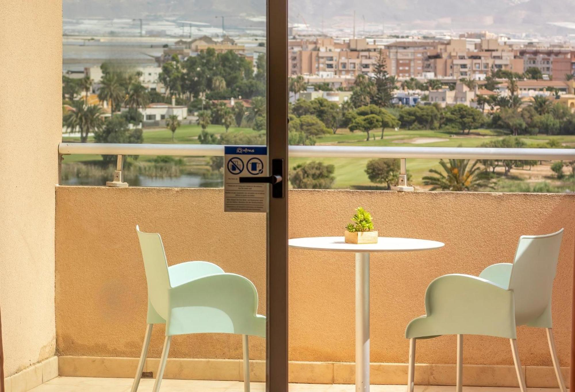 Fenix Family By Alegria Hotel Roquetas de Mar Exterior photo