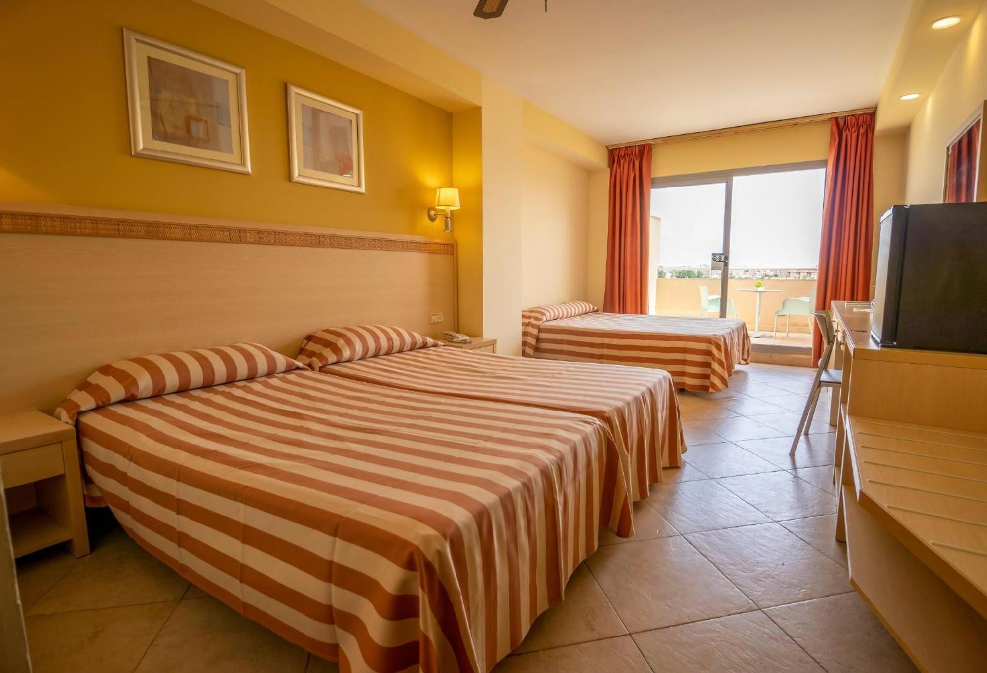 Fenix Family By Alegria Hotel Roquetas de Mar Exterior photo