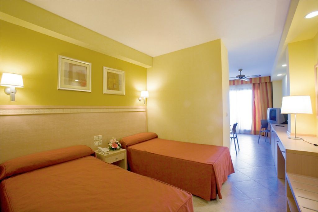 Fenix Family By Alegria Hotel Roquetas de Mar Exterior photo